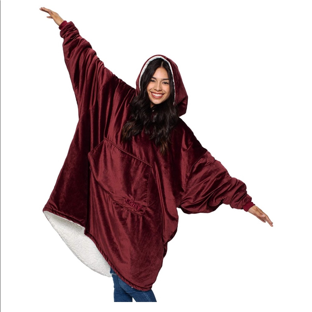 THE COMFY Original | Oversized Microfiber & Sherpa Wearable Blanket